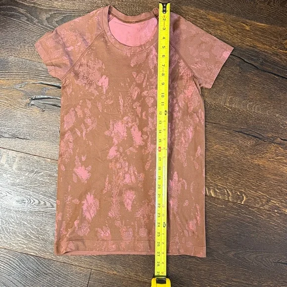 Lululemon Swiftly Tech Short Sleeve Shirt 2.0 - Picture 4 of 10